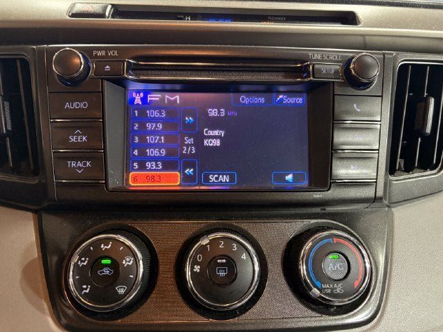 Used 2013 Toyota RAV4 LE AWD/4WD image 10