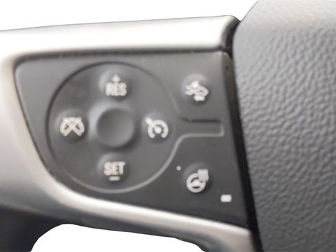 Used 2024 GMC Terrain SLT image 20