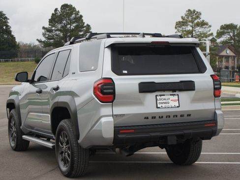 Used 2025 Toyota 4Runner SR5 image 14