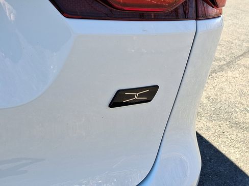 Used 2026 Jaguar F-PACE R-Dynamic S image 30