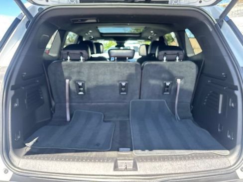 Used 2025 GMC Acadia Elevation w/ Elevation Premium Package AWD/4WD image 32