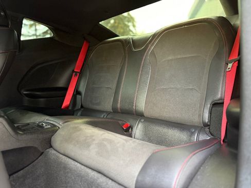 Used 2018 Chevrolet Camaro ZL1 RWD image 19