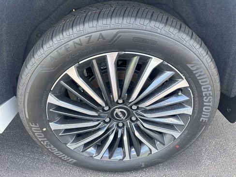 New 2025 Nissan Armada Platinum Reserve image 26