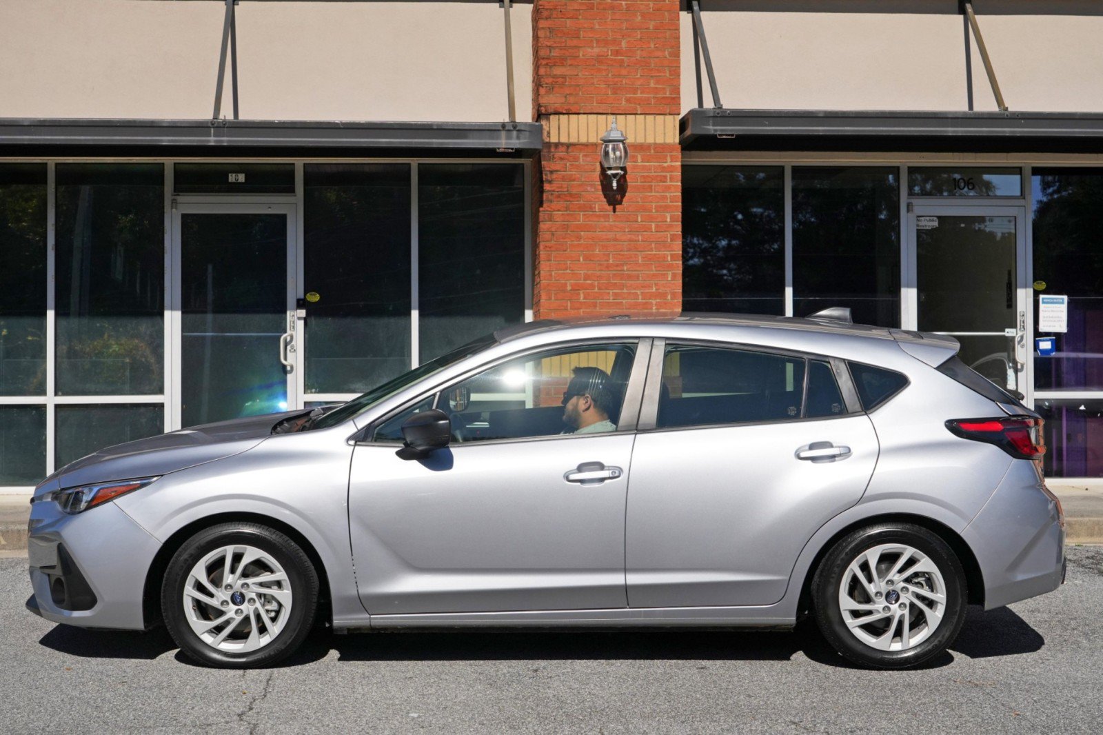 Used 2024 Subaru Impreza 2.0i AWD/4WD image 43