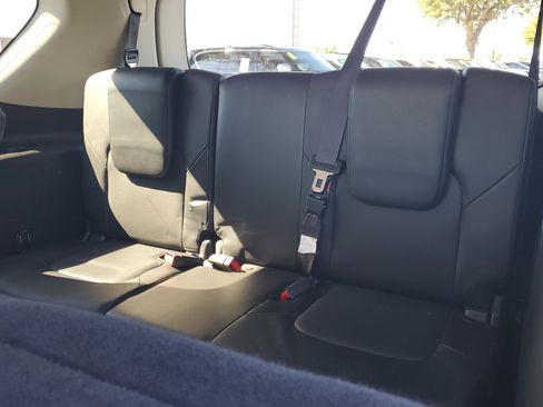 Used 2019 Nissan Armada SL w/ Premium Package image 12