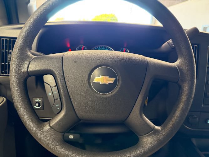 Used 2025 Chevrolet Express 3500 LT w/ LT Preferred Equipment Group RWD image 20