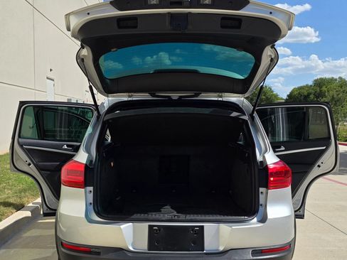 Used 2014 Volkswagen Tiguan R-Line FWD image 12