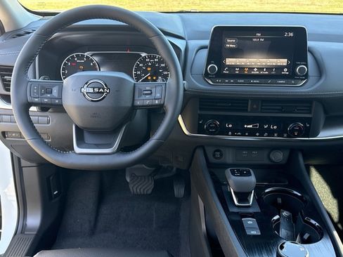 New 2026 Nissan Rogue SV image 7