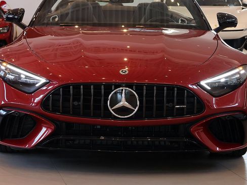 Used 2022 Mercedes-Benz SL 63 AMG 4MATIC image 34