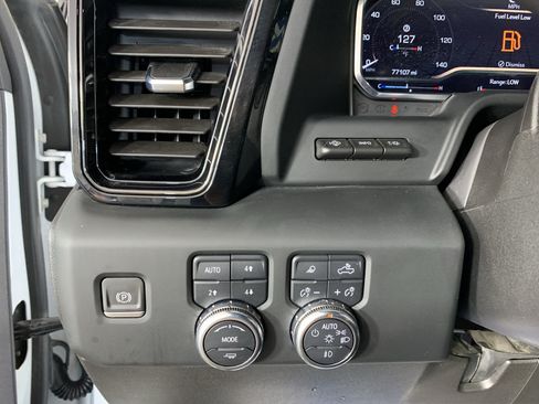 Used 2024 GMC Sierra 2500 AT4X AWD/4WD image 15