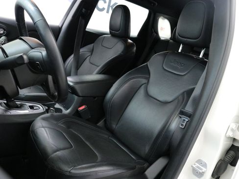 Used 2019 Jeep Cherokee High Altitude image 22