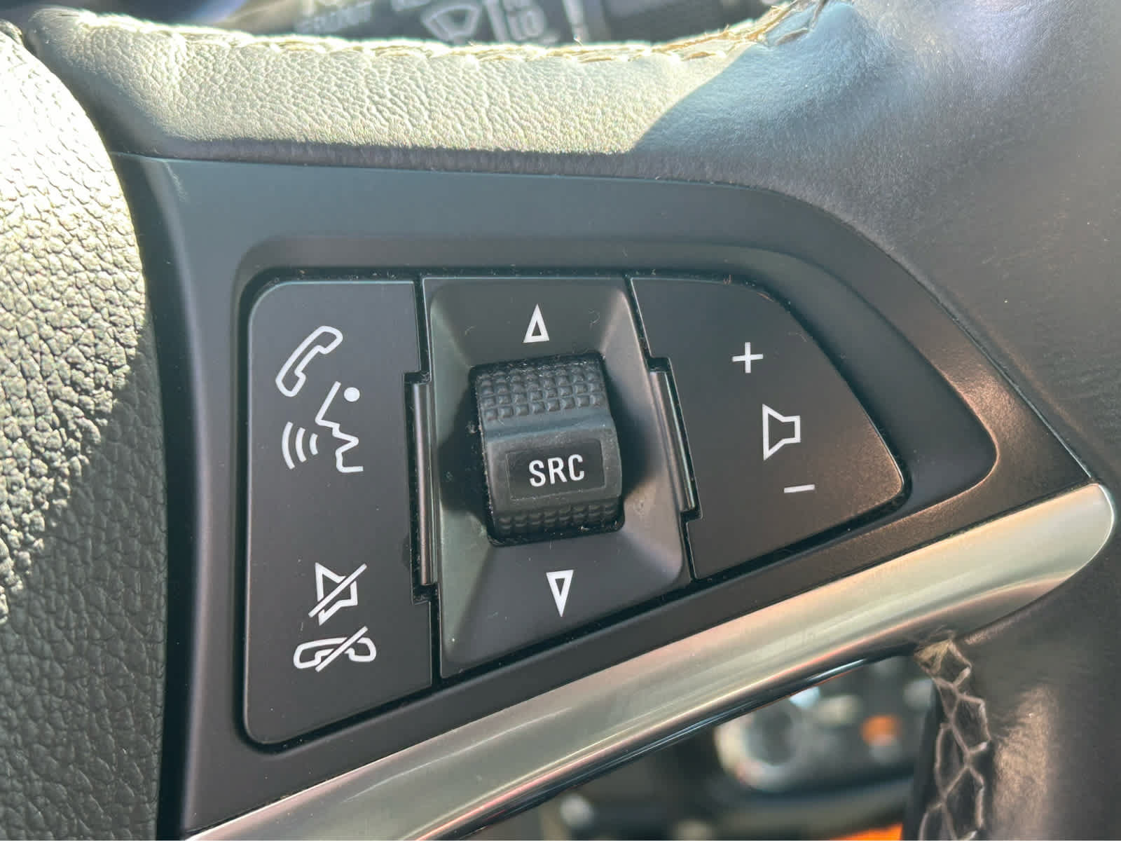 Used 2017 Buick Encore Preferred AWD/4WD image 17