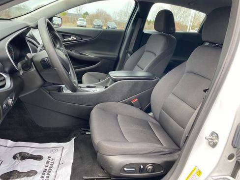 Used 2023 Chevrolet Malibu LT FWD image 15