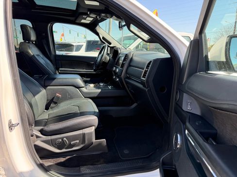 Used 2018 Ford Expedition Limited w/ Equipment Group 302A image 11