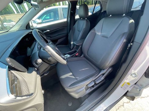 Used 2025 Buick Encore GX Preferred image 34