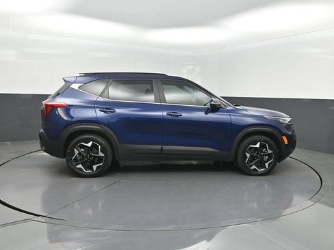 Used 2025 Kia Seltos EX AWD/4WD image 33