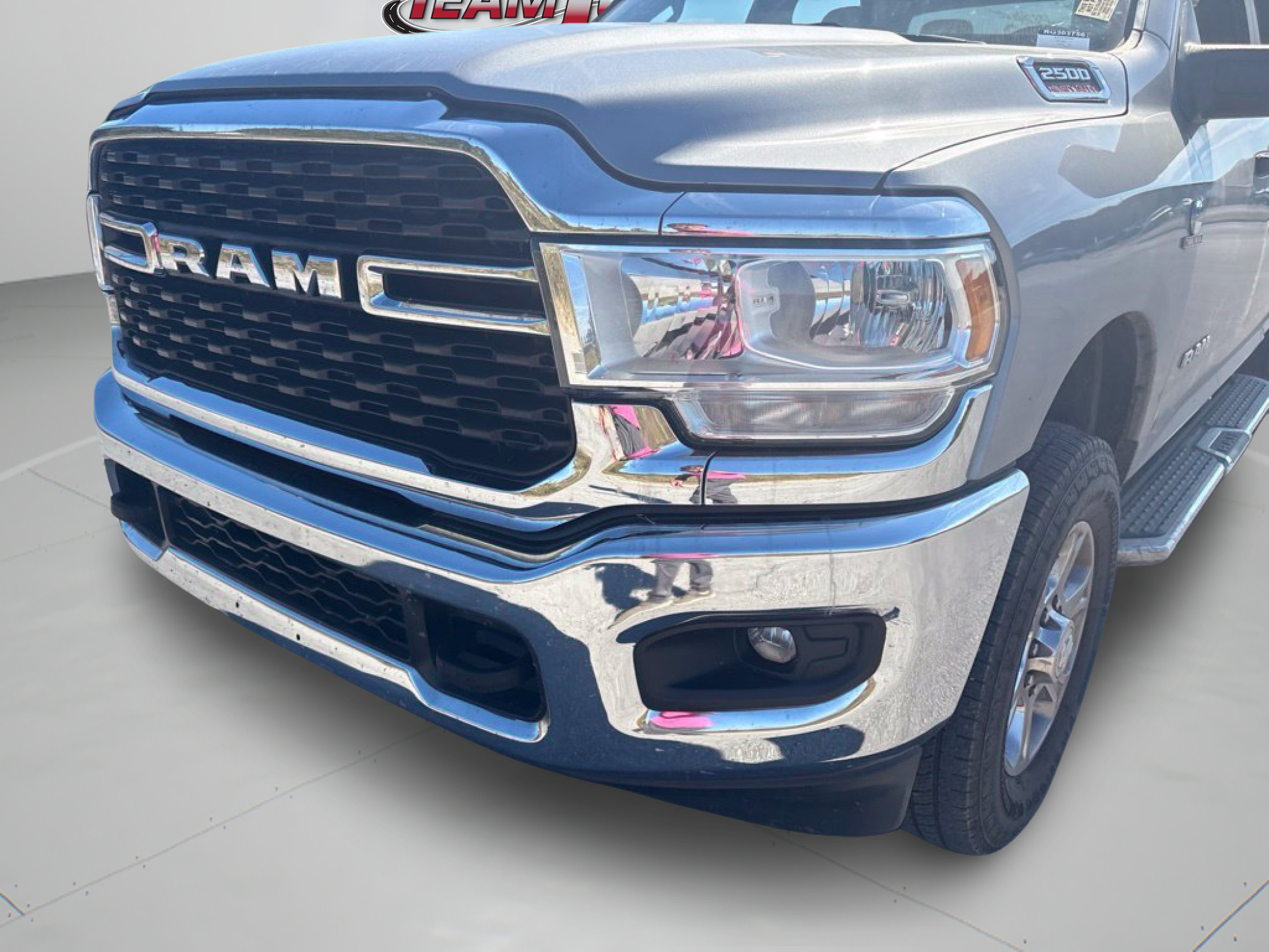 Used 2024 RAM 2500 Big Horn AWD/4WD image 12