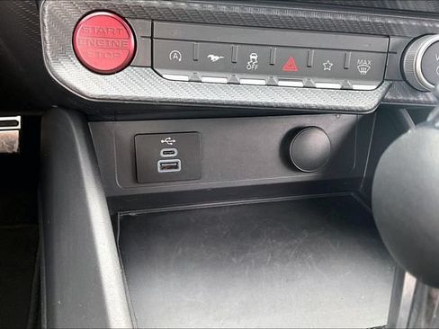 Used 2025 Ford Mustang Premium RWD image 31