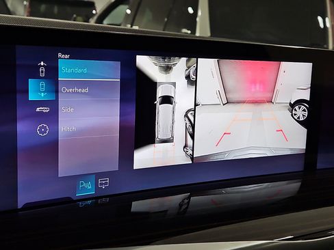 Certified 2025 Cadillac Escalade Premium Luxury image 33