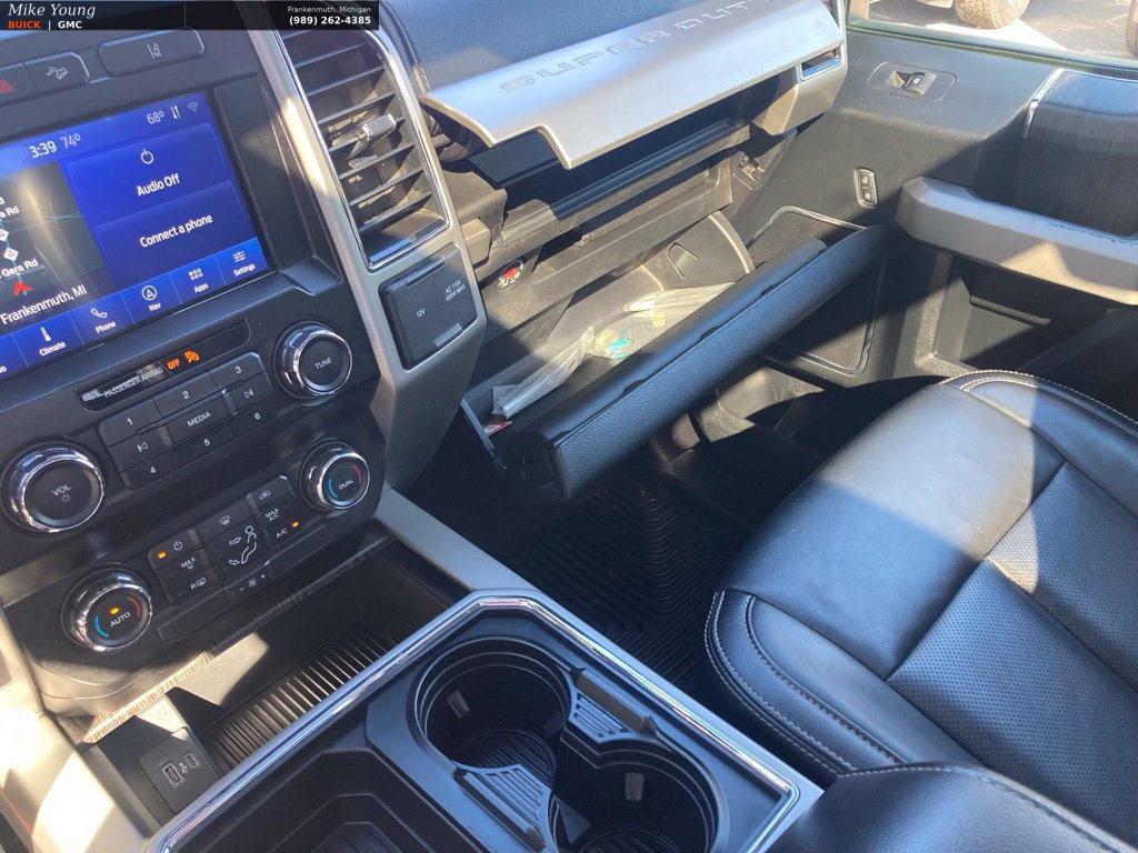 Used 2020 Ford F350 Lariat w/ Chrome Package AWD/4WD image 29