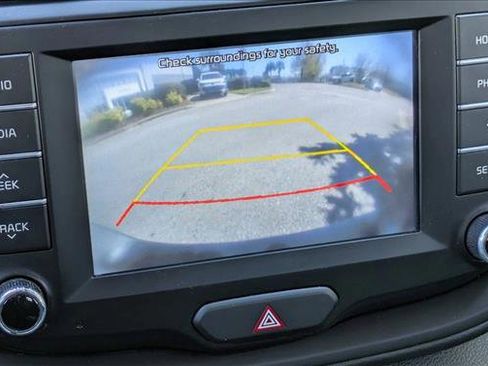 Used 2020 Kia Soul LX image 12