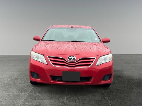 Used 2011 Toyota Camry LE w/ Fleet Convenience Pkg image 2