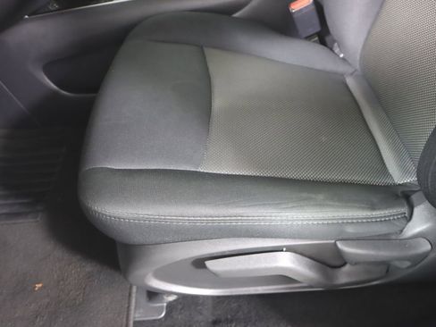 Used 2019 Nissan Pathfinder S image 20