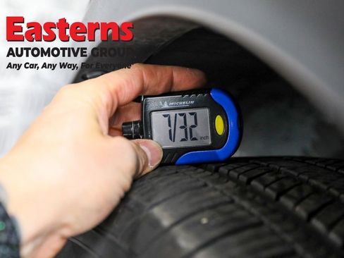 Used 2022 Nissan Pathfinder SL image 30