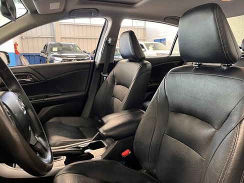 Used 2015 Honda Accord EX-L image 21