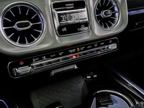 Used 2025 Mercedes-Benz G 63 AMG 4MATIC image 67