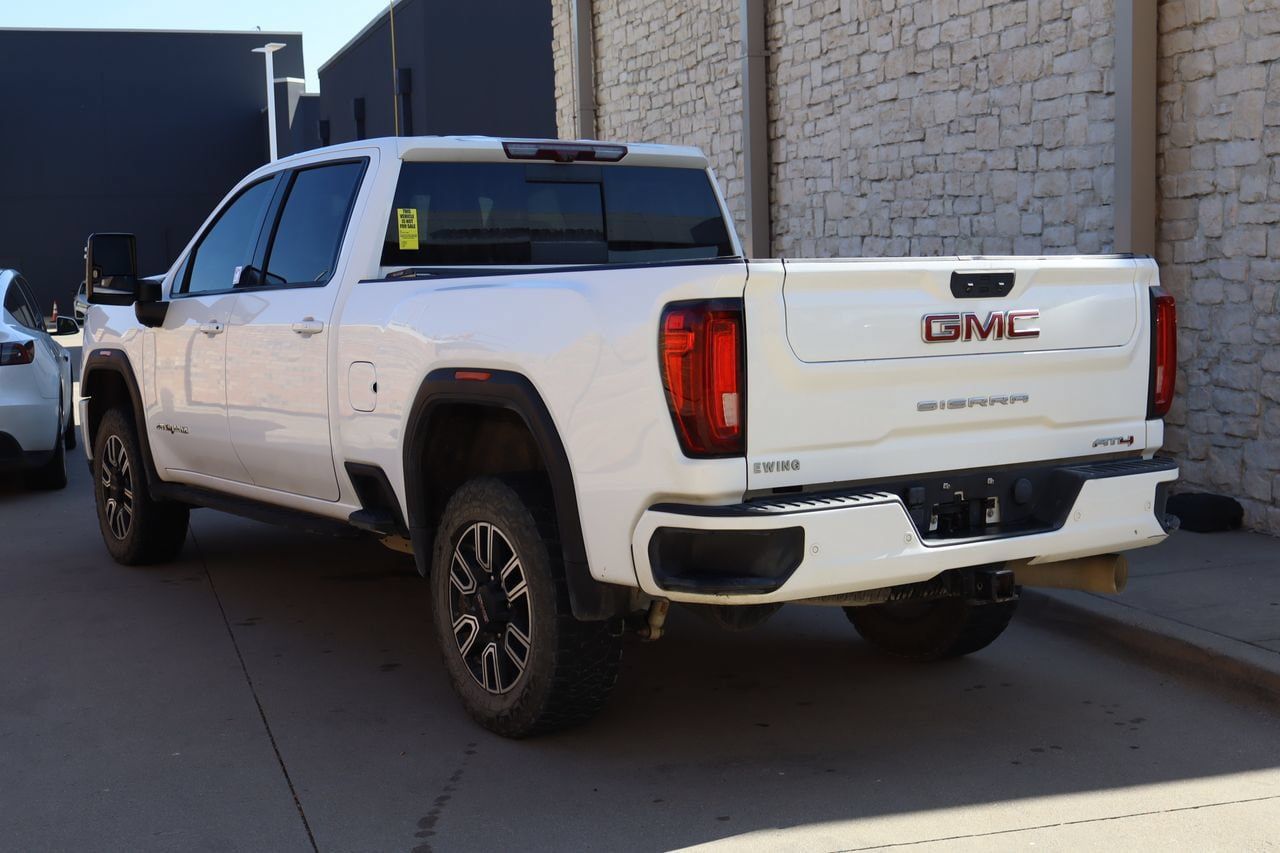 Used 2023 GMC Sierra 3500 AT4 w/ AT4 Premium Plus Package AWD/4WD image 3