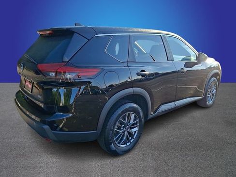 Used 2024 Nissan Rogue S AWD/4WD image 4