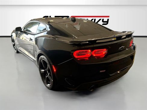 Used 2022 Chevrolet Camaro SS image 5