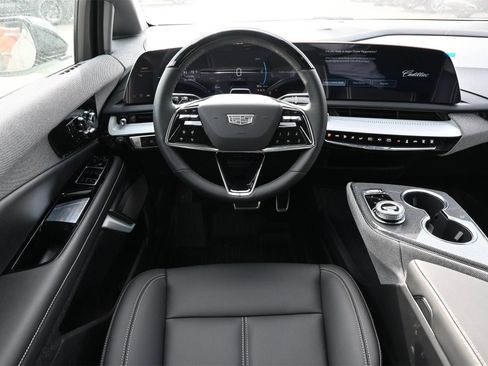 New 2026 Cadillac Optiq Sport 1 w/ LPO, Floor Liner Package image 9