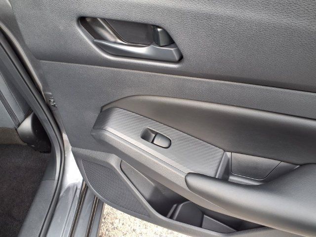 Used 2025 Nissan Altima 2.5 S FWD image 24