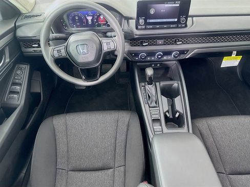 Used 2025 Honda Accord SE image 30