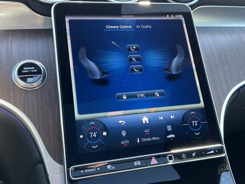 Used 2025 Mercedes-Benz GLC 300 300 image 29