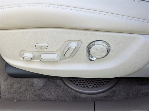 Used 2024 Genesis GV80 3.5T w/ Prestige Package image 20