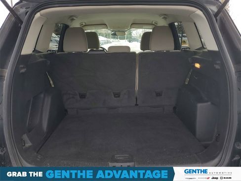 Used 2017 Ford Escape SE w/ Equipment Group 201A image 27