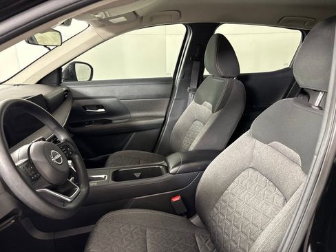 Used 2025 Nissan Kicks SV FWD image 26