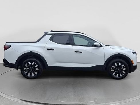 Used 2025 Hyundai Santa Cruz SEL FWD image 9
