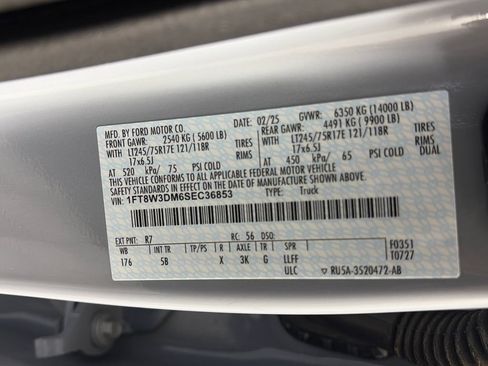Used 2025 Ford F350 Lariat AWD/4WD image 9