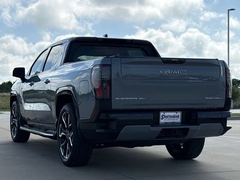 Used 2025 GMC Sierra EV Denali AWD/4WD image 6