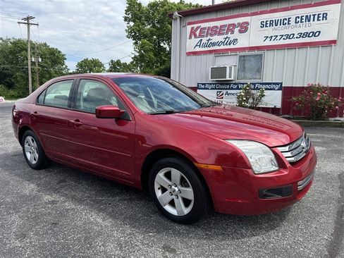 Used 2007 Ford Fusion SE FWD image 2