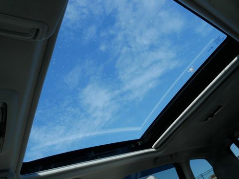 Used 2017 Subaru Forester 2.5i Limited image 32