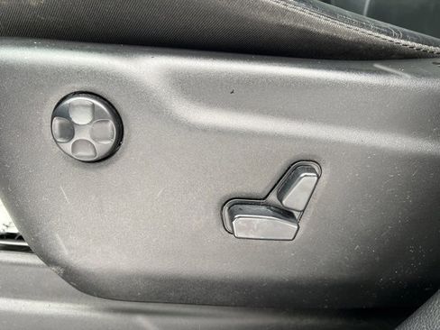 Certified 2019 Jeep Grand Cherokee Limited w/ Trailer Tow Group IV image 23