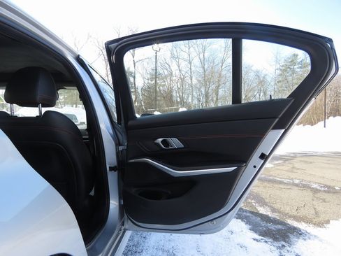 Used 2020 BMW 330i xDrive 330i xDrive w/ Premium Package image 14