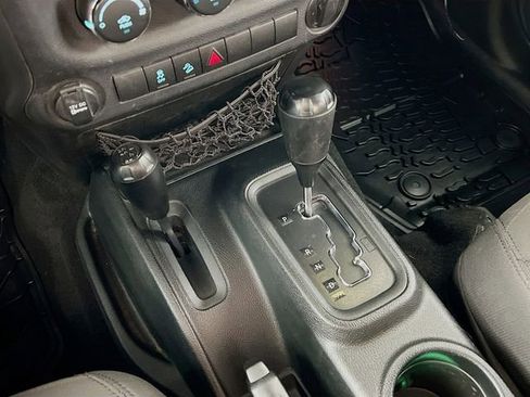 Used 2017 Jeep Wrangler Sport image 19