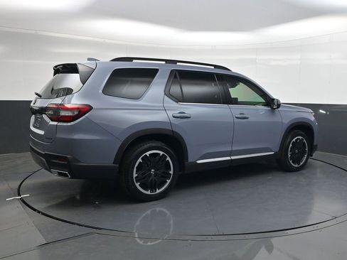 New 2026 Honda Pilot Touring image 4