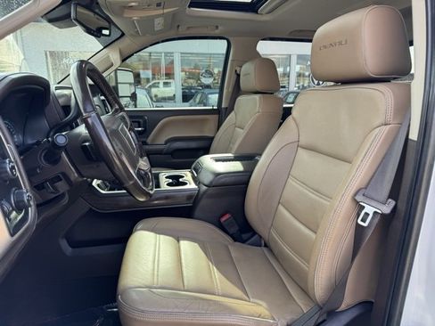 Used 2019 GMC Sierra 2500 Denali w/ Duramax Plus Package image 12